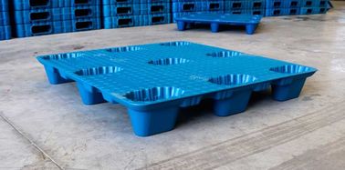 カスタム化1100*1100 Mm LDPEのブロー形成のプラスチック パレットは直面されて選抜する