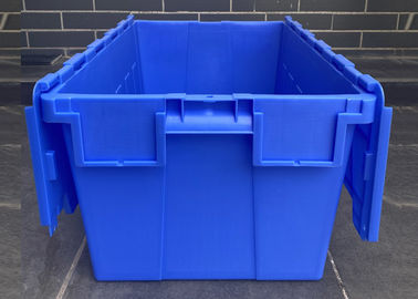Recycableの兵站学はプラスチック付けられたふたの容器を積み重ねる